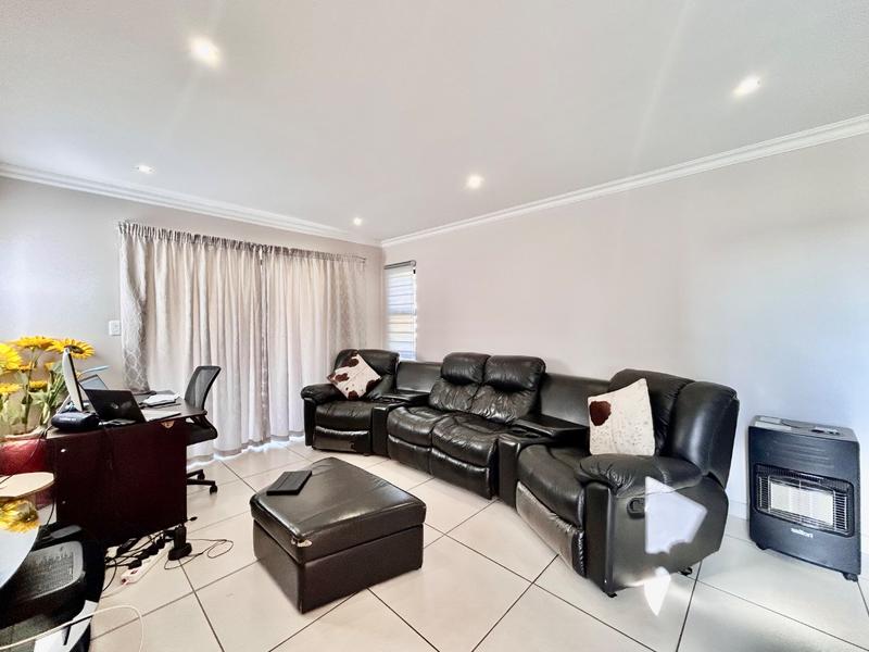 3 Bedroom Property for Sale in Ngwenya River Estate North West